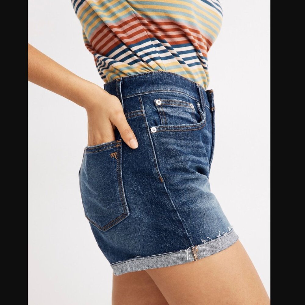 Madewell Curvy High Rise Denim Shorts in Canterdale Wash Sz 26